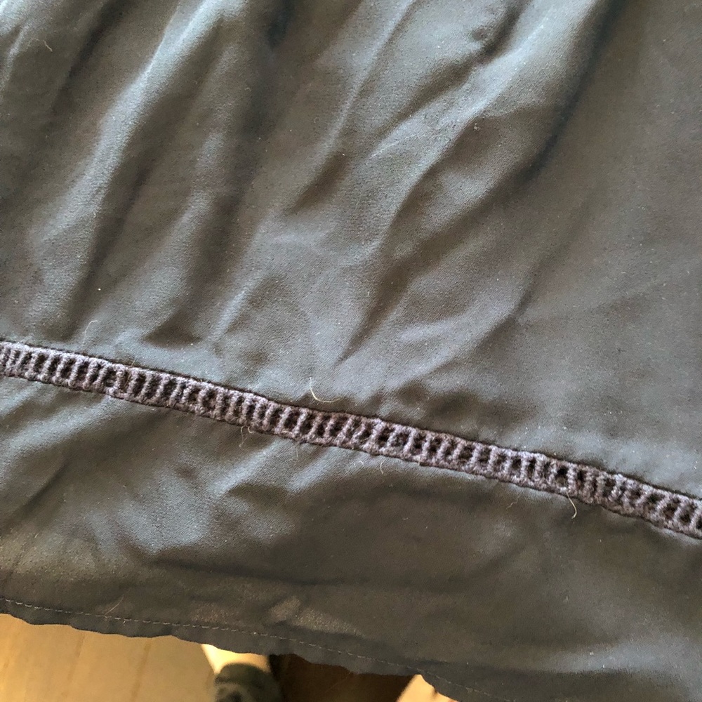 Navy blue dress with pattern detail - Picture 4 of 6